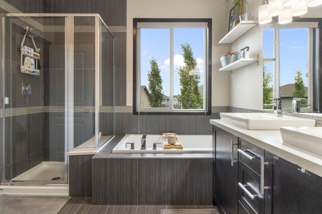 60 Brightoncrest Rise Se, House other with 3 bedrooms, 4 bathrooms and 4 parking in Calgary AB | Image 22