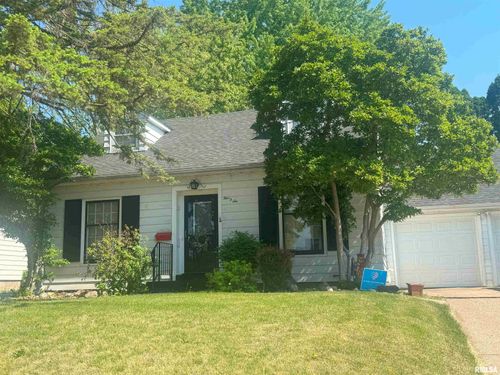 506 15th Ave N, Clinton, IA, 52732-2904 | Card Image