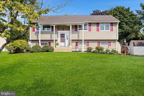 1 Rockleigh Dr, EWING, NJ, 08628-1514 | Card Image