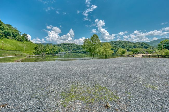 10 Cowan Town Rd, Home with 0 bedrooms, 0 bathrooms and null parking in Butler TN | Image 21