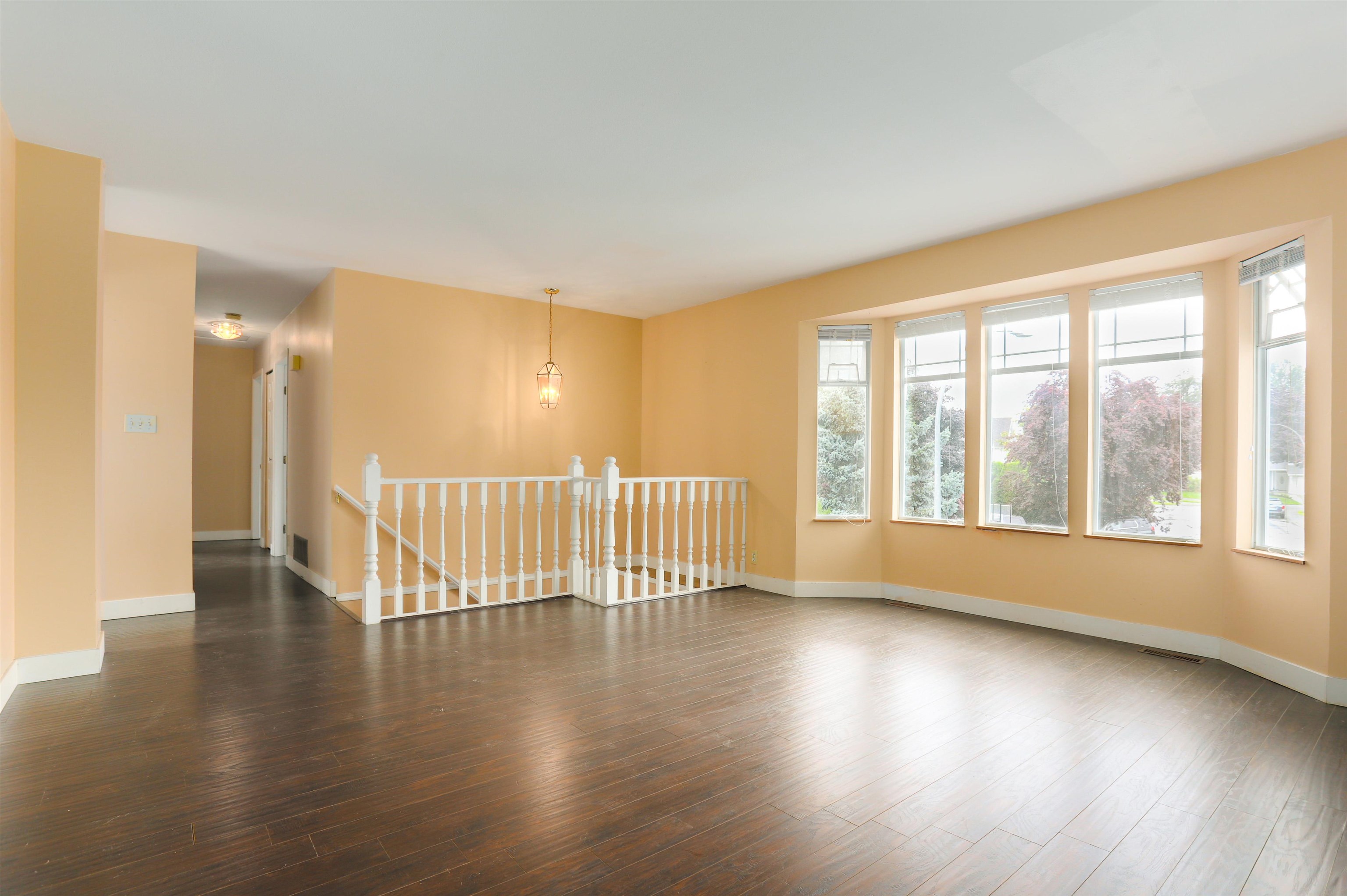 9496 - 209b Crescent, House other with 3 bedrooms, 1 bathrooms and 5 parking in Langley BC | Image 5