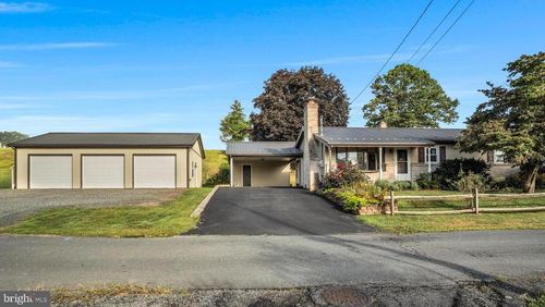 114 S Pine St, LIVERPOOL, PA, 17045-8554 | Card Image