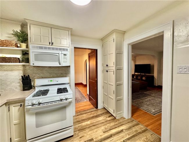 17 Phinn Ave, House other with 3 bedrooms, 2 bathrooms and null parking in Binghamton NY | Image 9