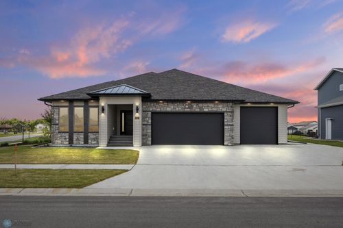 7886 Firefly Ln, Horace, ND, 58047-3700 | Card Image
