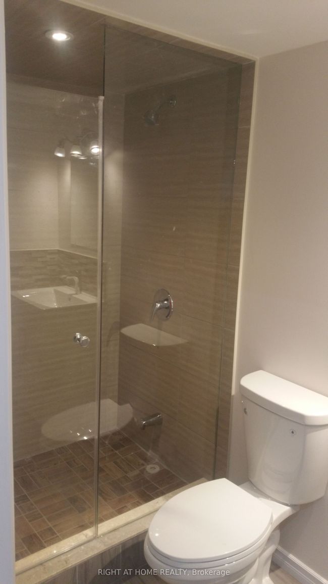 BSMNT - 957 Asleton Blvd, House other with 2 bedrooms, 1 bathrooms and 1 parking in Milton ON | Image 11