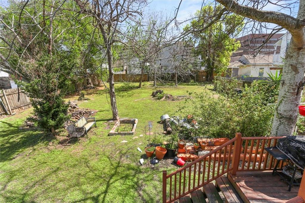 Land in New Orleans 5