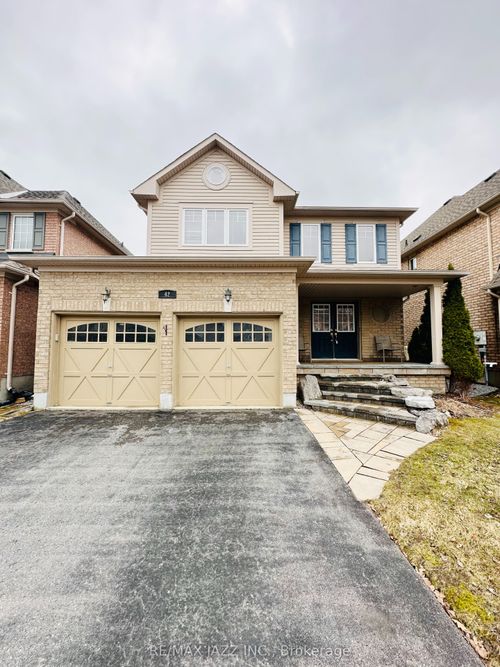 42 Russell Barton Lane, Uxbridge, ON, L9P1Z2 | Card Image