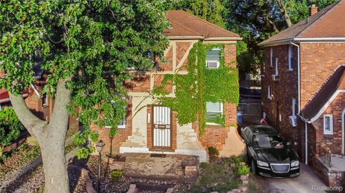 18494 Prairie St, Detroit, MI, 48221-2170 | Card Image