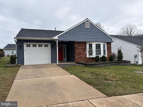103 Carriage Hill Ct, Columbus, NJ, 08022-1067 | Card Image