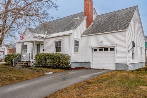479 Essex Street, Dover-Foxcroft, ME, 04426 | Card Image