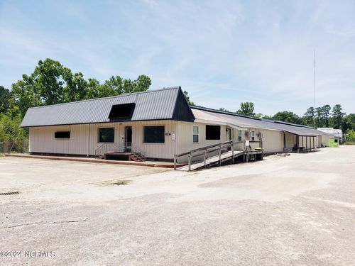 614 Washington St, Whiteville, NC, 28472-3016 | Card Image