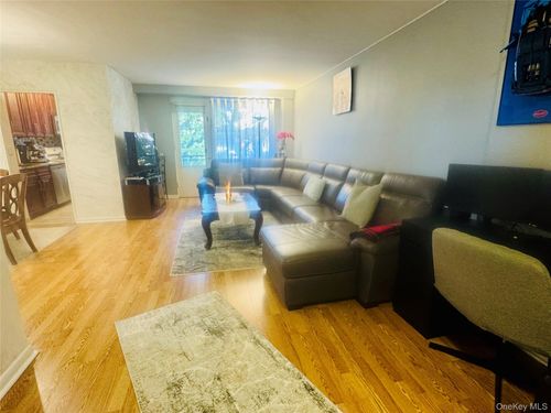 apt-3d-4705 Henry Hudson Pkwy W, Bronx, NY, 10471-3233 | Card Image