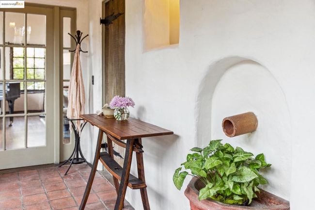 1386 Euclid Ave, House other with 4 bedrooms, 2 bathrooms and 1 parking in Berkeley CA | Image 9
