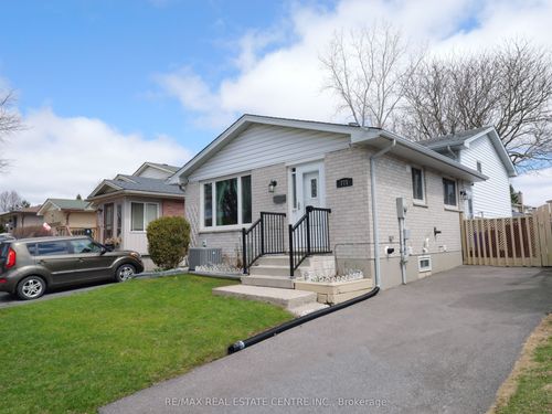 771 Monsarrat Ave, London, ON, N5Y4Y3 | Card Image