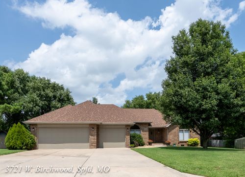 3721 W Birchwood Ct, Springfield, MO, 65807-8654 | Card Image