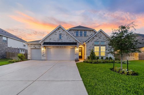 11823 Oakwood Dr, Mont Belvieu, TX, 77535-1238 | Card Image