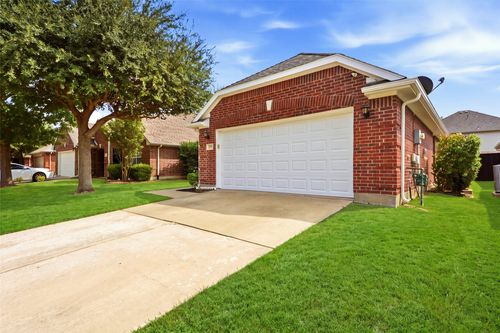 717 Creekside Dr, Little Elm, TX, 75068-4844 | Card Image