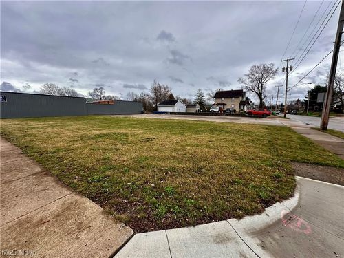 317 E State St, Alliance, OH, 44601-4937 | Card Image