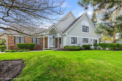 820 Braeman Ct, Libertyville, IL, 60048-5230 | Card Image