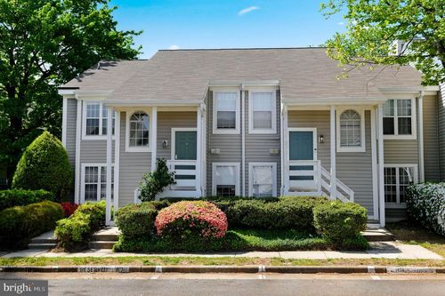 2799-2799 Yarling Ct, FALLS CHURCH, VA, 22042-4463 | Card Image