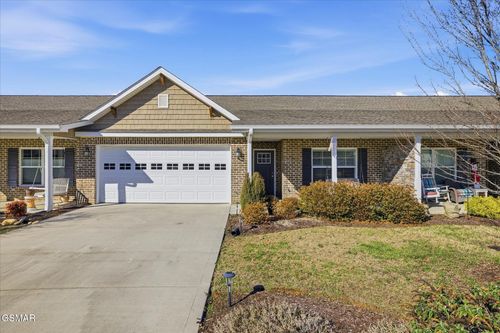422 Larkspur Way, Sevierville, TN, 37862-1502 | Card Image