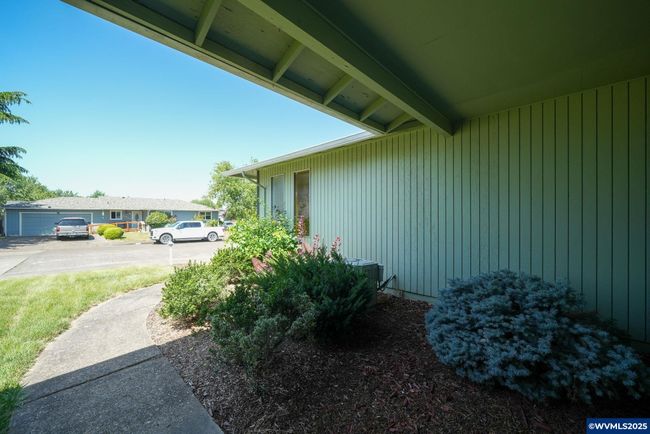 2005 Madison St Se, House other with 3 bedrooms, 2 bathrooms and null parking in Albany OR | Image 32