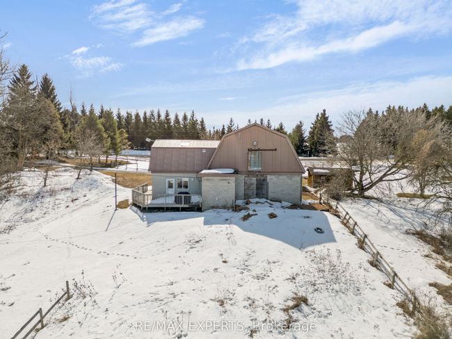 5780 17th Sideroad, House other with 1 bedrooms, 2 bathrooms and 48 parking in King ON | Image 36