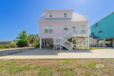 227 W 8th Avenue, Home with 4 bedrooms, 3 bathrooms and null parking in Gulf Shores AL | Image 3