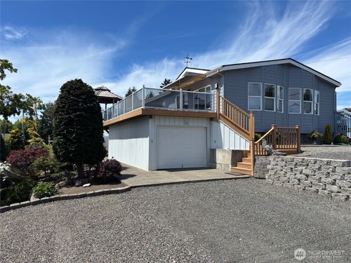 8407 Selder Rd, Blaine, WA, 98230-9524 | Card Image