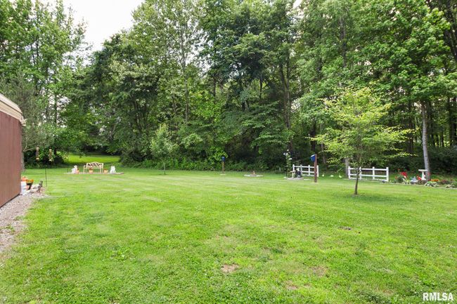 205 Sassie Ln, House other with 3 bedrooms, 2 bathrooms and null parking in Herrin IL | Image 22