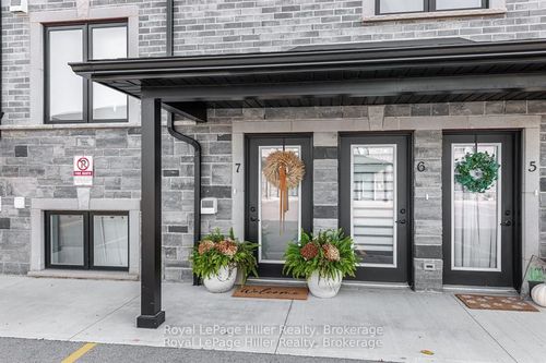 7-3192 Vivian Line 37, Stratford, ON, N5A0J8 | Card Image