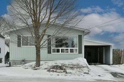 127 Edward St S, Arnprior, ON, K7S2X3 | Card Image