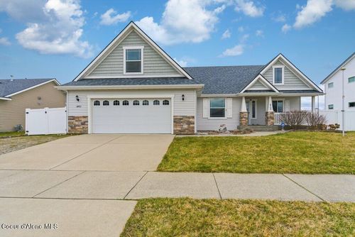 8703 N Courcelles Pkwy, Hayden, ID, 83835-5133 | Card Image