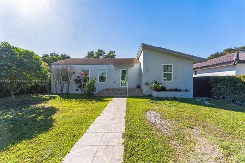 248 Carlisle Dr, Miami Springs, FL, 33166-5042 | Card Image
