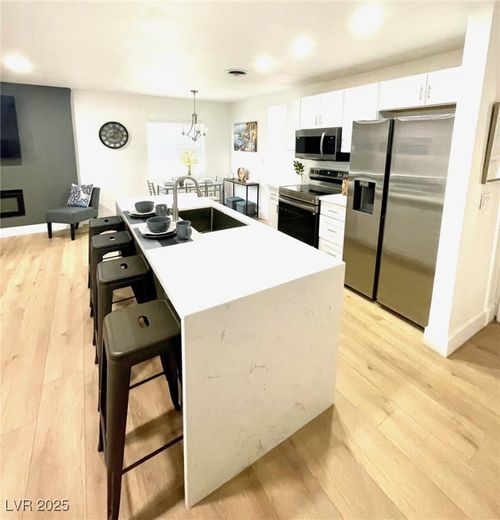 1940 Lexington St, Las Vegas, NV, 89106-2419 | Card Image