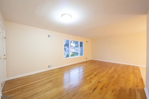 apt-2-57 Franklin St, Elmwood Park, NJ, 07407-2252 | Card Image