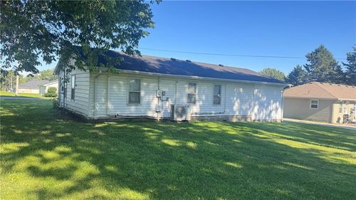 507 N Elmira St, Highland, KS, 66035-4007 | Card Image