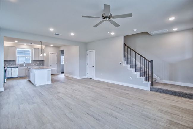 5907 Rotunda View View, House other with 3 bedrooms, 3 bathrooms and 2 parking in Austin TX | Image 4