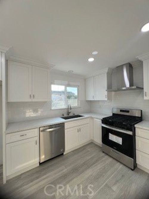 15681 Wilson St, Midway City, CA, 92655-1648 | Card Image