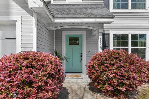 1168 Braddock Ave, North Charleston, SC, 29405-4324 | Card Image