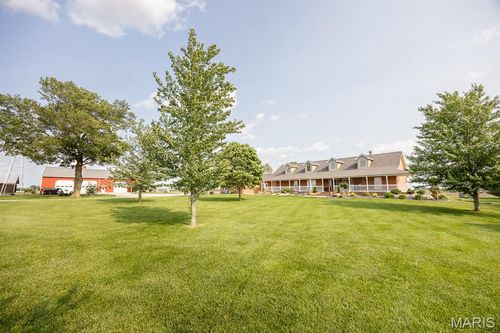 10642 Fuesser Rd, Mascoutah, IL, 62258-2900 | Card Image