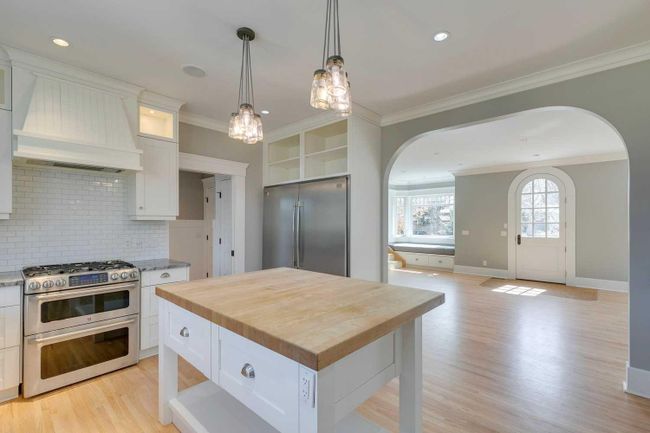51 White Oak Crescent Sw, Home with 5 bedrooms, 3 bathrooms and 3 parking in Calgary AB | Image 13