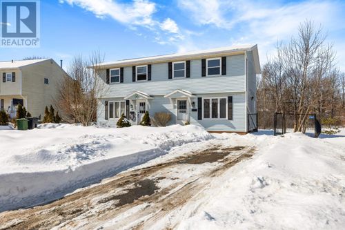 35 Corrigan Crt, Charlottetown, PE, C1A8N5 | Card Image