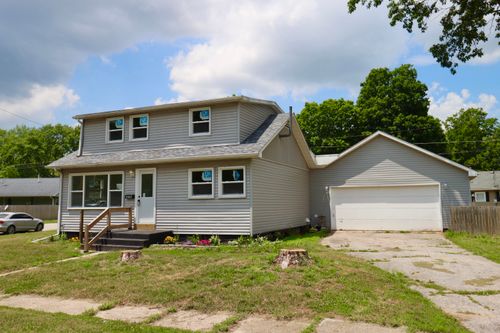 474 Grenway Rd, Kingsford Heights, IN, 46346-3332 | Card Image