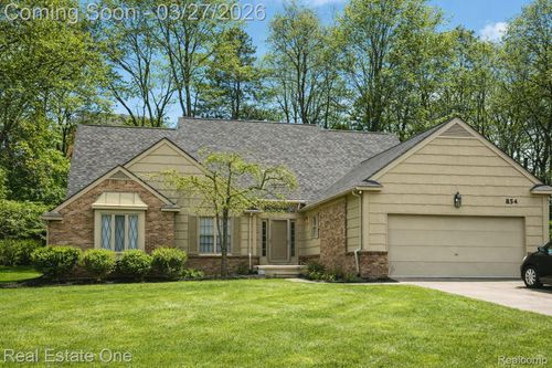 854 River Bend Dr, Rochester Hills, MI, 48307-2728 | Card Image