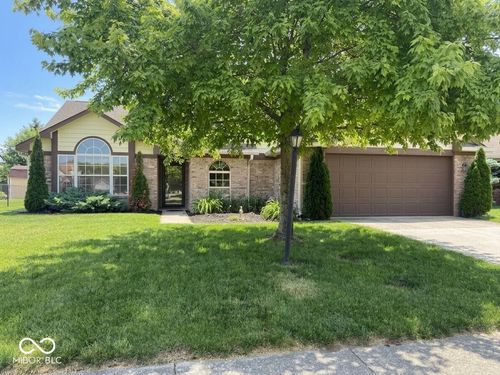 7711 Germander Ln, Indianapolis, IN, 46237-3713 | Card Image