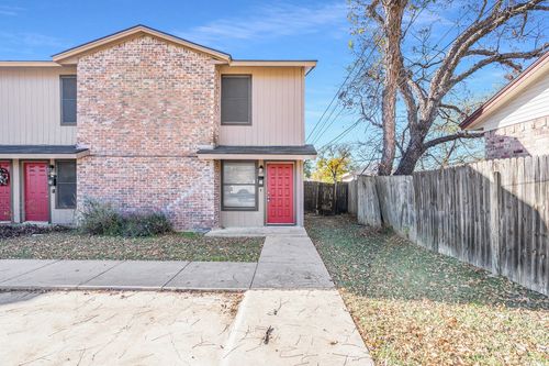 d-3301 Aurora St, Haltom City, TX, 76117-2961 | Card Image