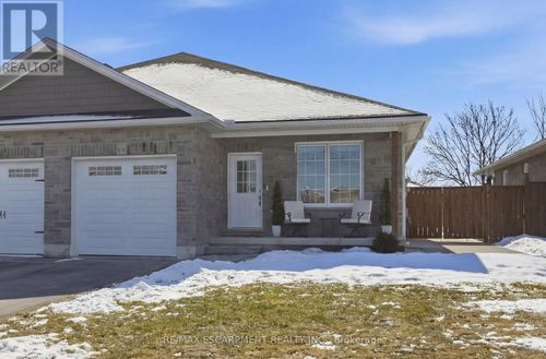 61A Haddington St, Caledonia, ON, N3W2N4 | Card Image