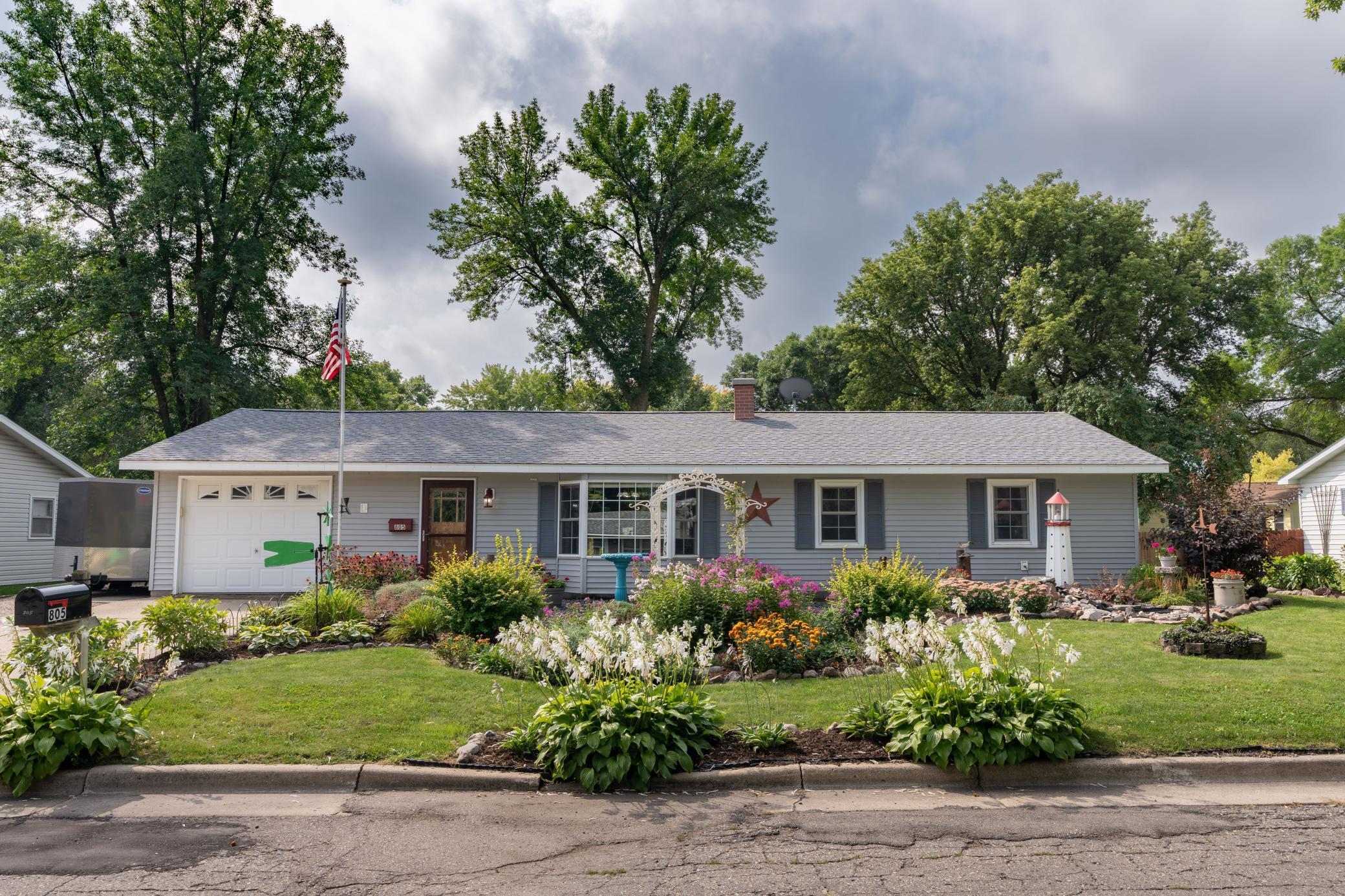 14th Ave, Willmar, MN 56201
