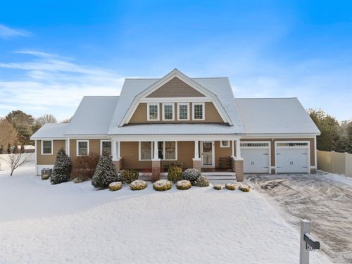 2 Hilliard Dr, Hampton, NH, 03842-2807 | Card Image